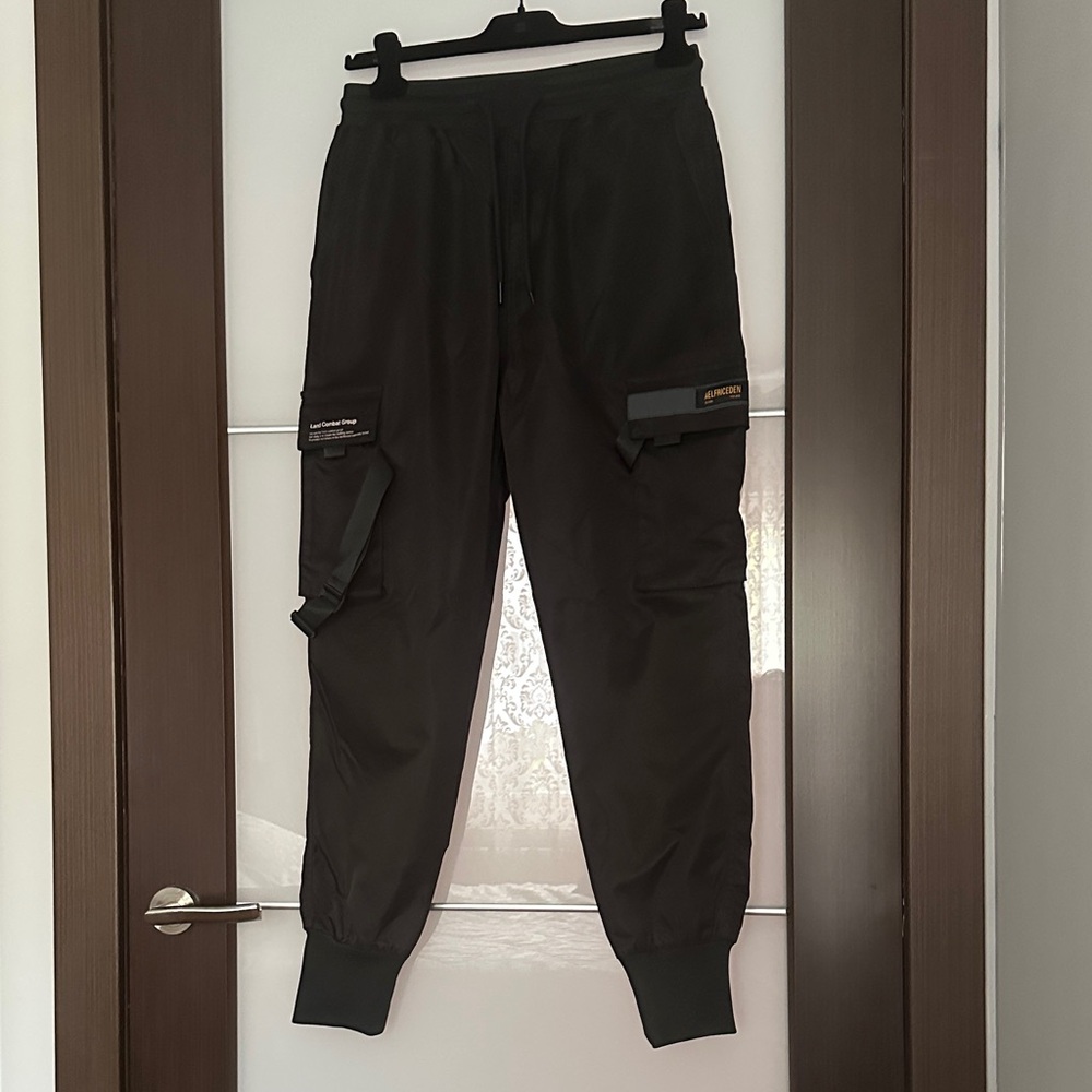 Aelfric Eden Dark Cargo Pants
